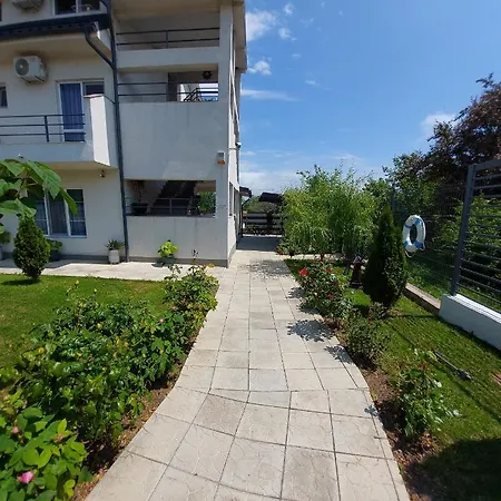Casa Inna 3*
