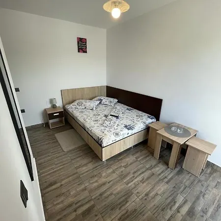 Konukevi Casa Inna 3*