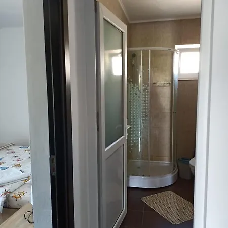 Konukevi Casa Inna 3*